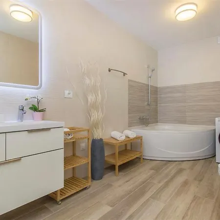 Daire Of Murter, Three Bedroom Murter