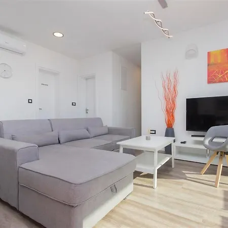 Appartamento Of Murter, Three Bedroom