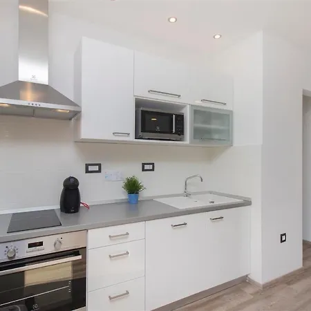 Appartamento Of Murter, Three Bedroom Murter