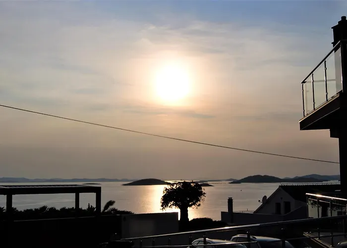 Of Murter, Three Bedroom דירה מורטר