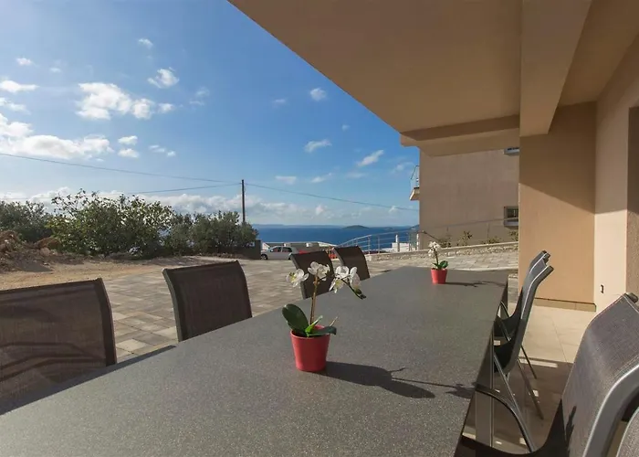 דירה Of Murter, Three Bedroom מורטר