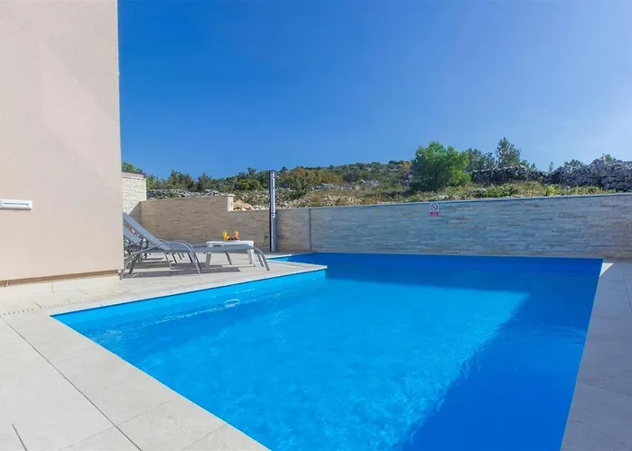 Of Murter, Three Bedroom Apartament Murter