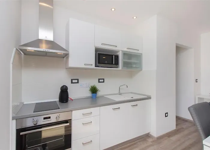 דירה Of Murter, Three Bedroom מורטר