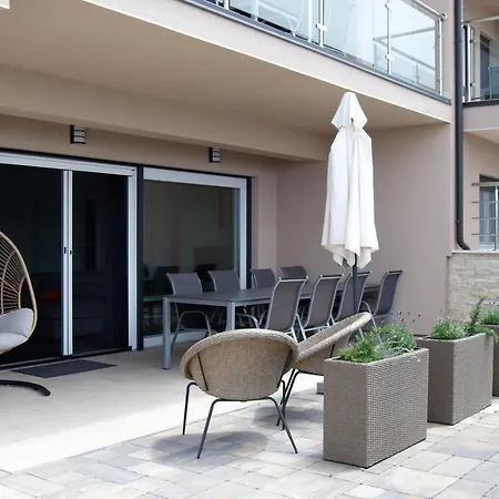 Of Murter, Three Bedroom Апартаменты Муртер